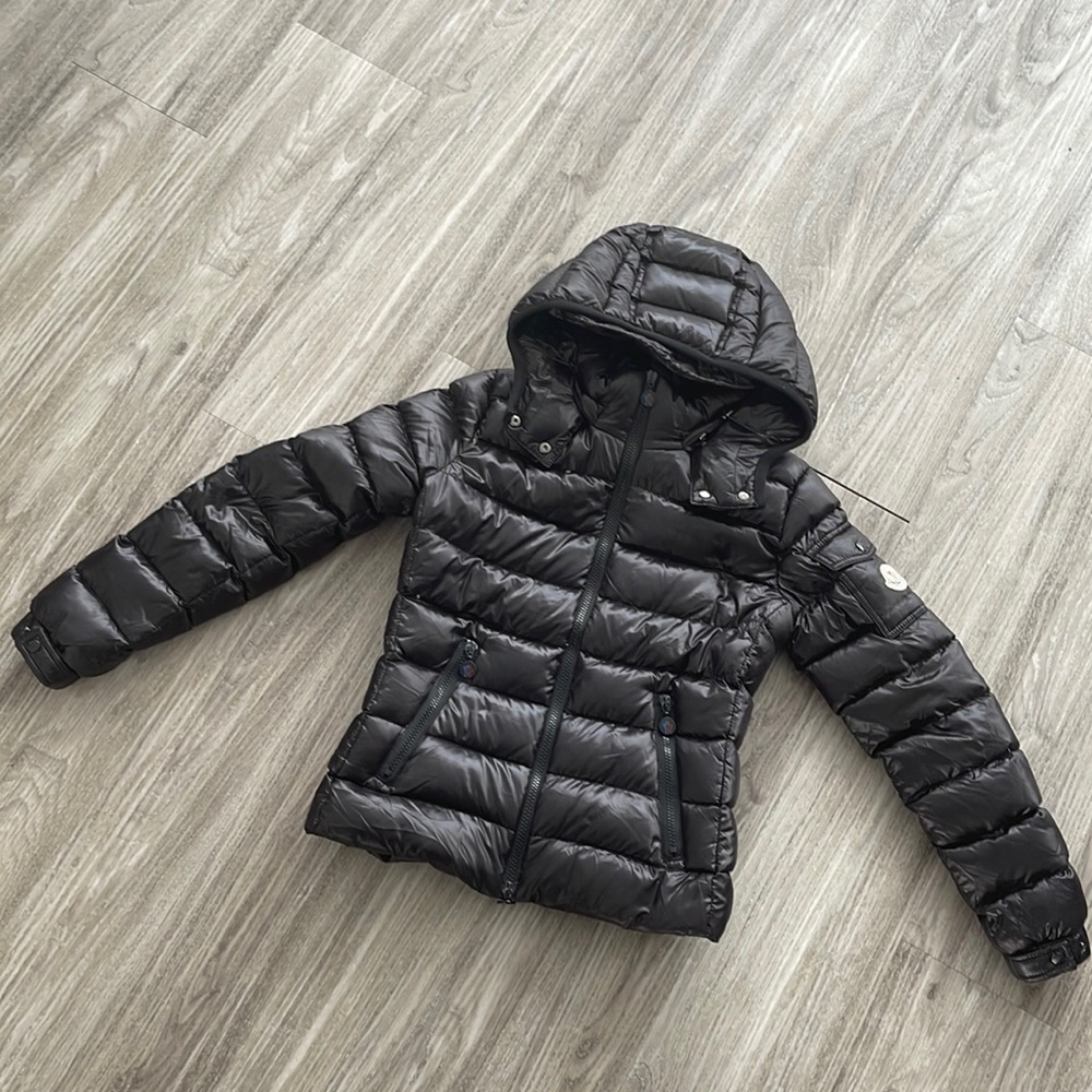 Moncler “like” puffer coat